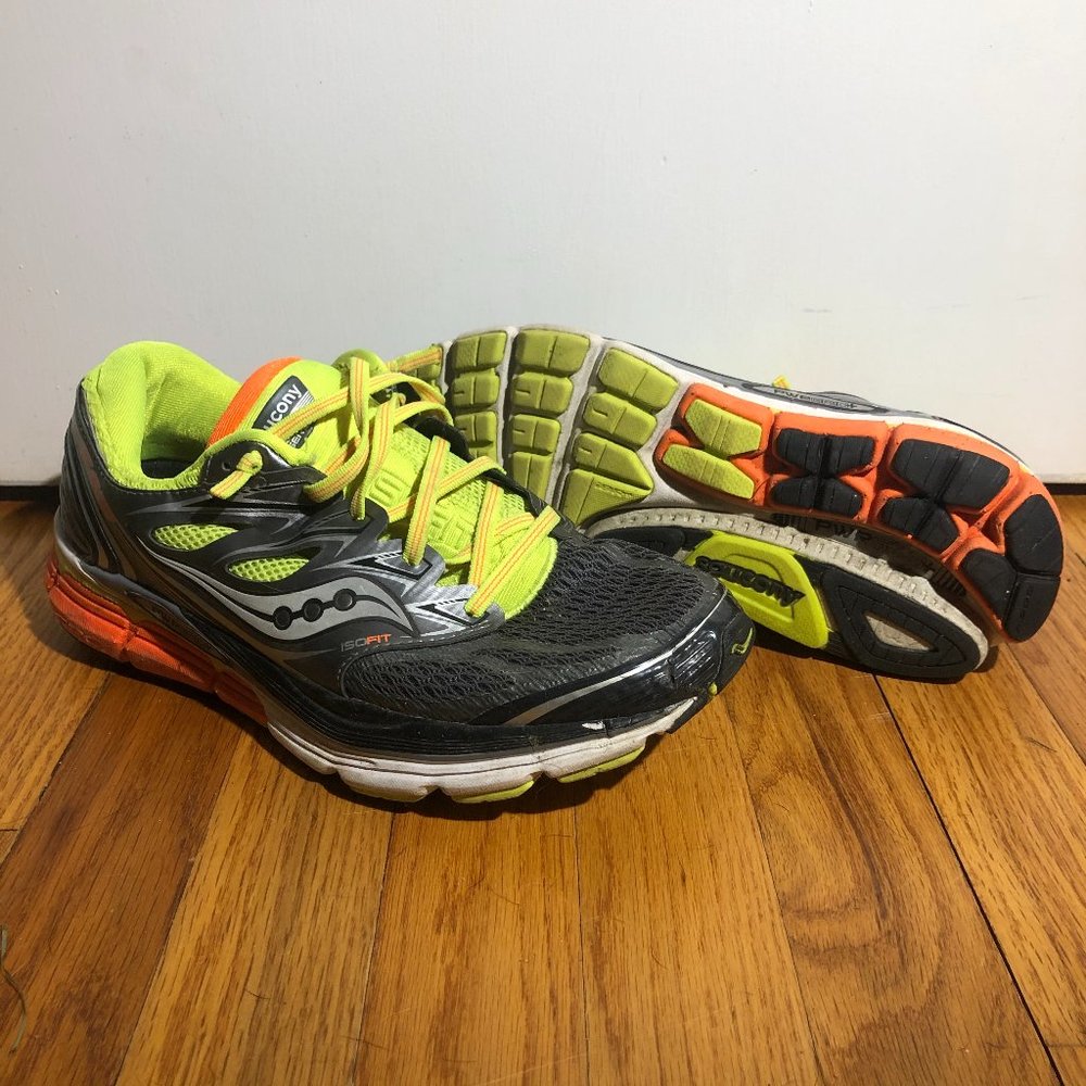 Saucony Hurricane Running Shoes | sz 9